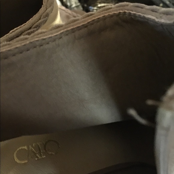 Sandals - Picture 4 of 4